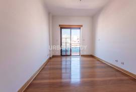 Luxury 3 bedroom apartment - NEW - with garage and storage room - Almada