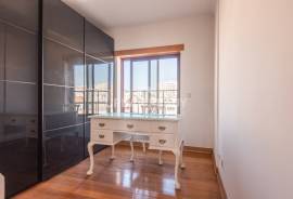 Luxury 3 bedroom apartment - NEW - with garage and storage room - Almada