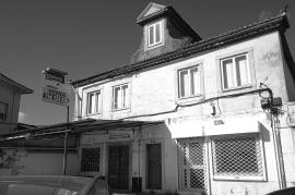 Building for remodeling with Land for Construction - Pinheiro de Loures Building for remodeling with Land for Construction - Pinheiro de Loures