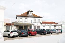 Building for remodeling with Land for Construction - Pinheiro de Loures Building for remodeling with Land for Construction - Pinheiro de Loures