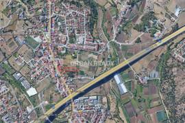 Building for remodeling with Land for Construction - Pinheiro de Loures Building for remodeling with Land for Construction - Pinheiro de Loures