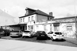 Building for remodeling with Land for Construction - Pinheiro de Loures Building for remodeling with Land for Construction - Pinheiro de Loures