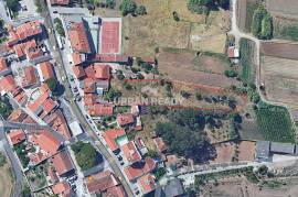Building for remodeling with Land for Construction - Pinheiro de Loures Building for remodeling with Land for Construction - Pinheiro de Loures