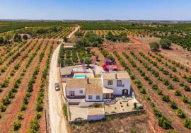 A Country Villa Retreat & Business Opportunity - 123ALG