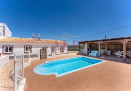 A Country Villa Retreat & Business Opportunity - 123ALG