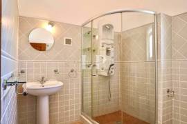 A Country Villa Retreat & Business Opportunity - 123ALG