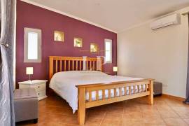 A Country Villa Retreat & Business Opportunity - 123ALG