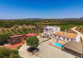 A Country Villa Retreat & Business Opportunity - 123ALG