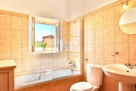 A Country Villa Retreat & Business Opportunity - 123ALG