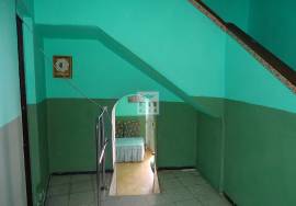 Urban plot with 2-storey house to reform for sale in Fuerteventura