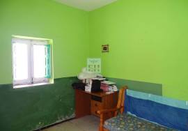 Urban plot with 2-storey house to reform for sale in Fuerteventura