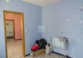 Urban plot with 2-storey house to reform for sale in Fuerteventura