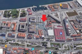 Warehouse and Restaurant in the Center of Setúbal 2064m2 with sea view