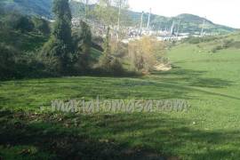 Land Vizcaya Zierbena
