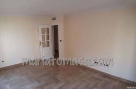 Central apartment in the city of Alicante with brand new three bedrooms !!.