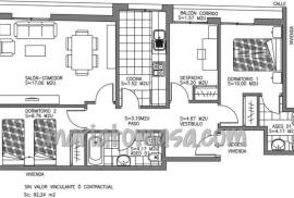 Central apartment in the city of Alicante with brand new three bedrooms !!.
