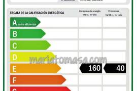 Central apartment in the city of Alicante with brand new three bedrooms !!.