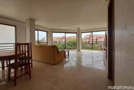 Centrally located apartment in Elche with views of the Vinalopó River.