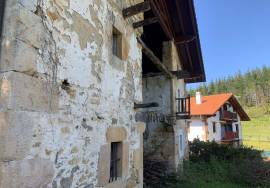 Rural house for sale in Muxika.