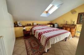 Excellent 4 Bed Villa for Sale In Saronno Italy