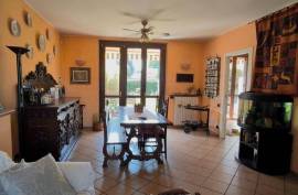 Excellent 4 Bed Villa for Sale In Saronno Italy