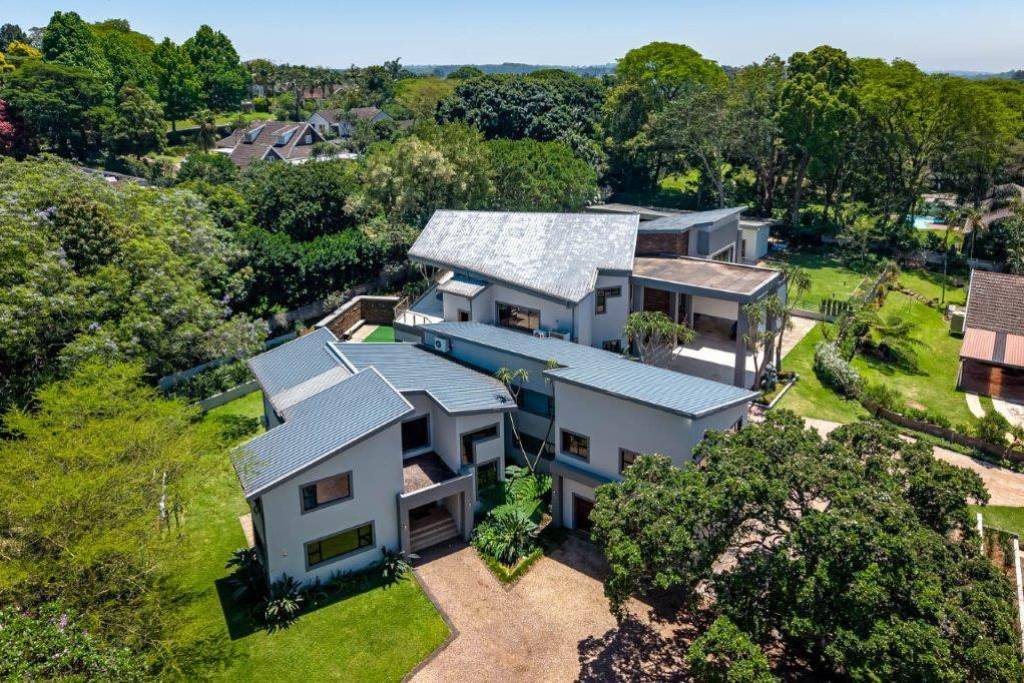 Luxury 6 Bed Home For Sale in Durban South