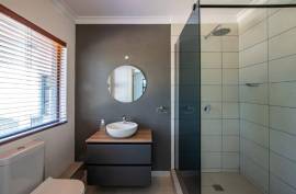 Luxury 6 Bed Home For Sale in Durban South