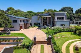 Luxury 6 Bed Home For Sale in Durban South