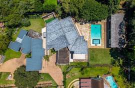 Luxury 6 Bed Home For Sale in Durban South