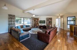 Luxury 6 Bed Home For Sale in Durban South