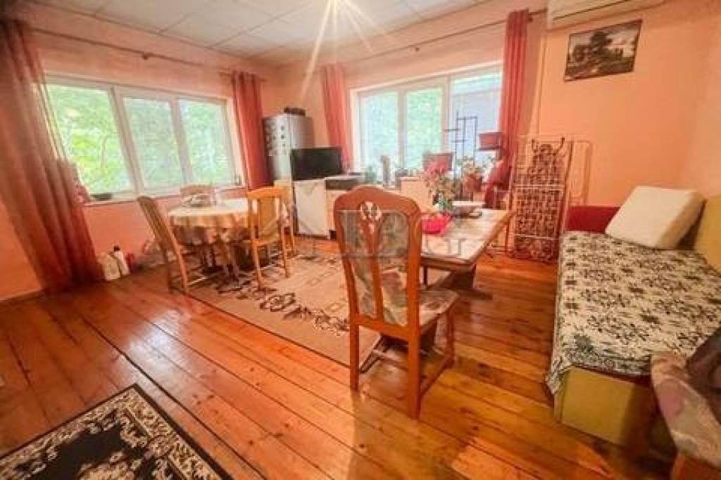 Apartamento de 1 dormitorio con estudio en el barrio de Tsvetnitsa de la ciudad de Ruse