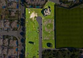 Perfect Plot in Porto do Mós