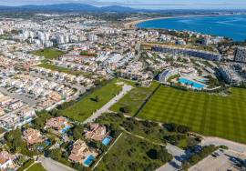 Perfect Plot in Porto do Mós