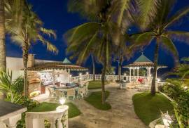 Luxury 4 Bed Villa With Front Line Sea Views For sale in Ponta Negra