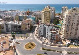 Luxury Apartment in Armação de Pêra: Comfort, Elegance, and Unmatched Views