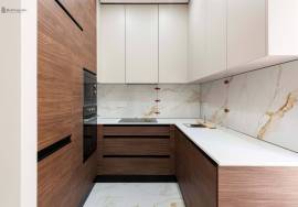 Luxury Apartment in Armação de Pêra: Comfort, Elegance, and Unmatched Views