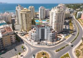 Luxury Apartment in Armação de Pêra: Comfort, Elegance, and Unmatched Views