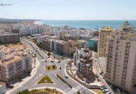 Luxury Apartment in Armação de Pêra: Comfort, Elegance, and Unmatched Views