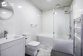 3 bedroom, Link detached house for sale