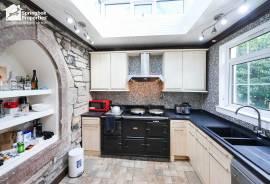 3 bedroom, Detached bungalow for sale