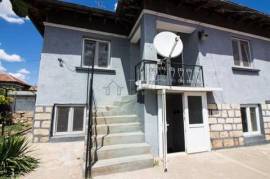 Casa con 3 dormitorios, 2 baños, cerca del río Yantra, cerca de la región de Byala Ruse