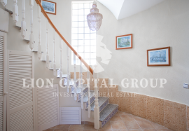 Incredible House in Torre en Conill