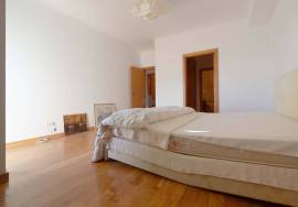 4 bedroom apartment on the top floor, in the center of Funchal