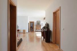 4 bedroom apartment on the top floor, in the center of Funchal