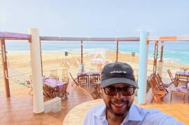 Martin’s restaurant For Sale in Ponta Preta Maio Cape Verde