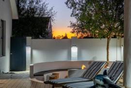 Luxury 5 Bed Villa For Sale In Port Owen South