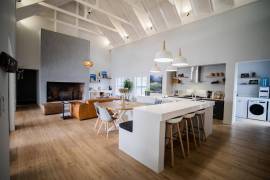 Luxury 5 Bed Villa For Sale In Port Owen South