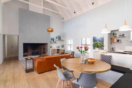 Luxury 5 Bed Villa For Sale In Port Owen South
