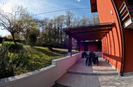 Stunning 4 Bed Villa For Sale in Cureggio Novara Italy
