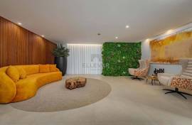 NEW 3 BEDROOM APARTMENT SOLD IN ---- PRIVATE CONDOMINIUM